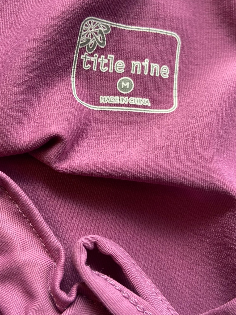 Title Nine Women's Purple Pullover Top Paradigm Cinched Neck Size M NEW Gym - Picture 6 of 10